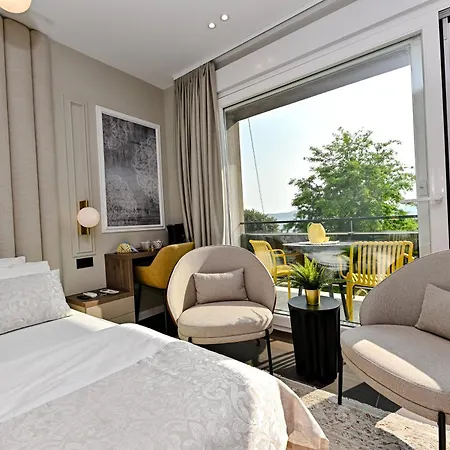Mare Nostrum & Apartman *