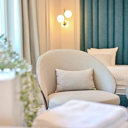 Mare Nostrum & 아파트